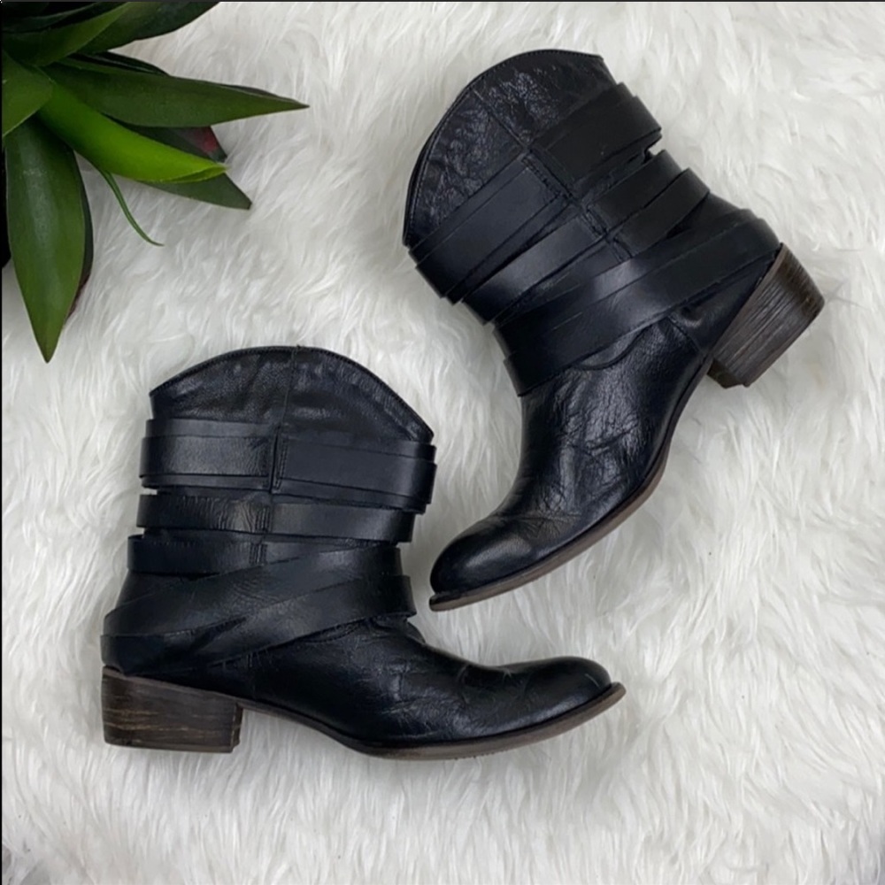 Schultz Leather Booties - Picture 2 of 6
